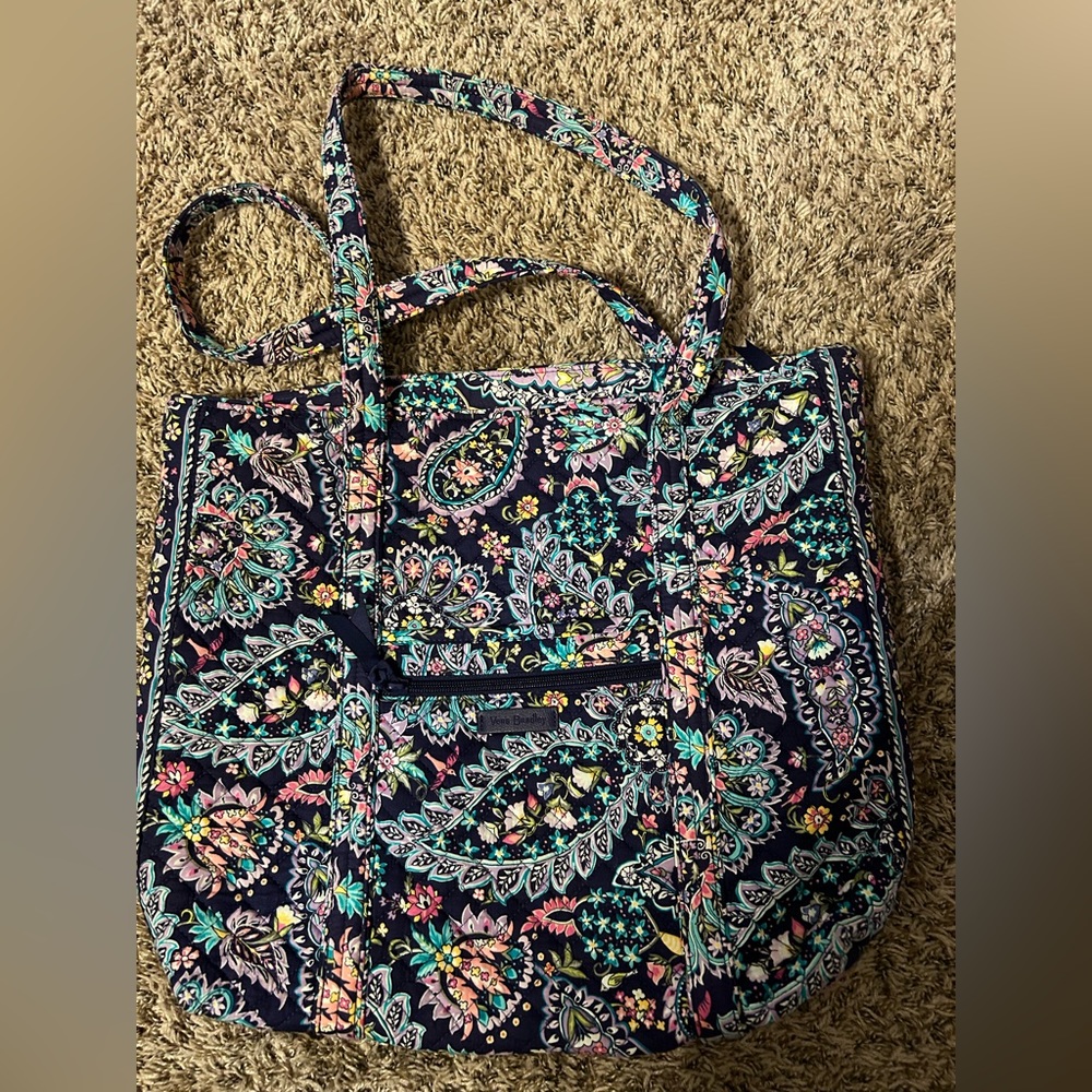 Vera Large Tote in French Paisley